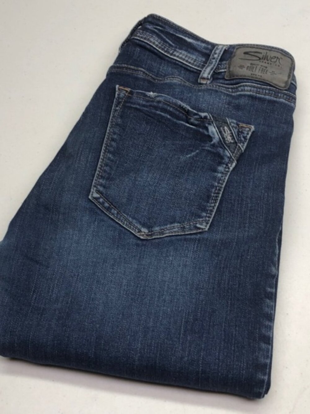 SILVER AVERY SLIM BOOT JEANS 30x33 ⭐️